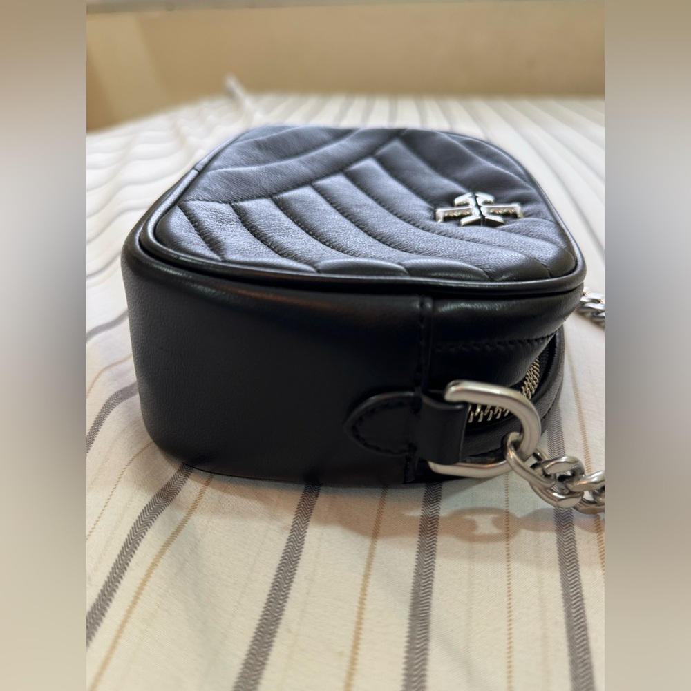 Black Quilted Leather Crossbody Bag - Picture 5 of 10